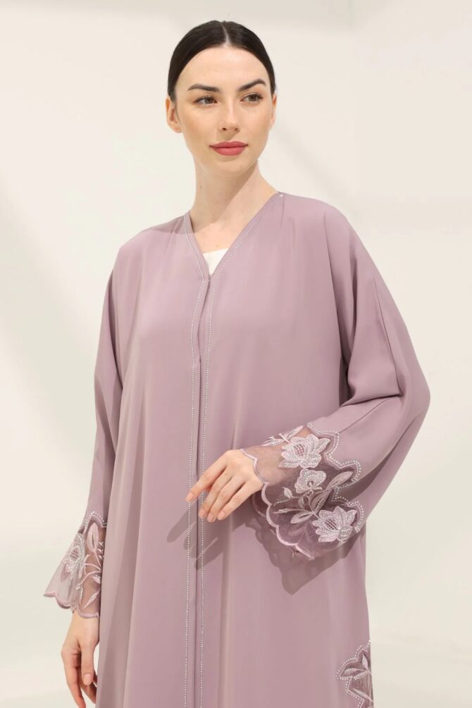 Daphne abaya