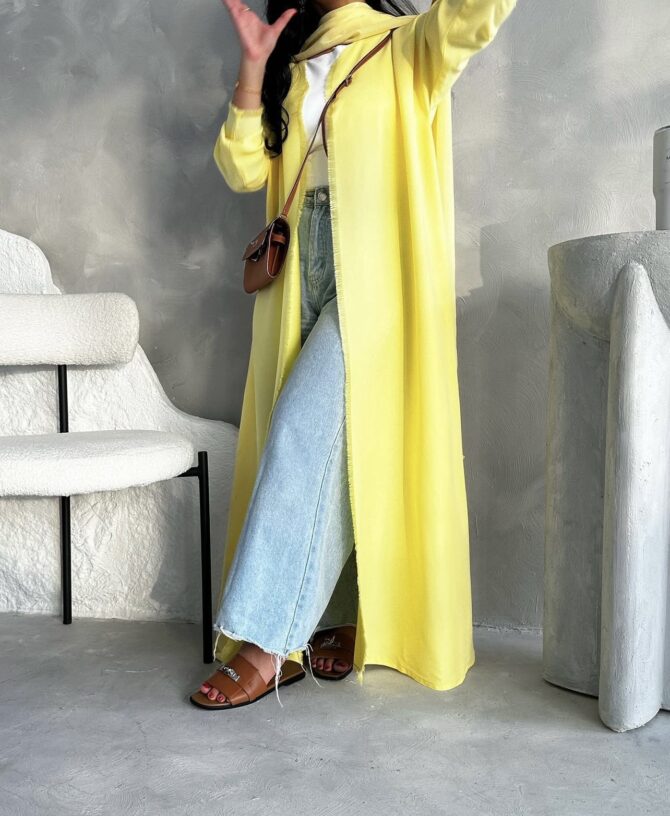 Butter yellow