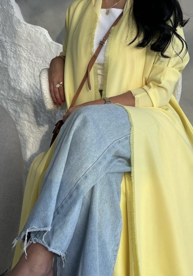 Butter yellow