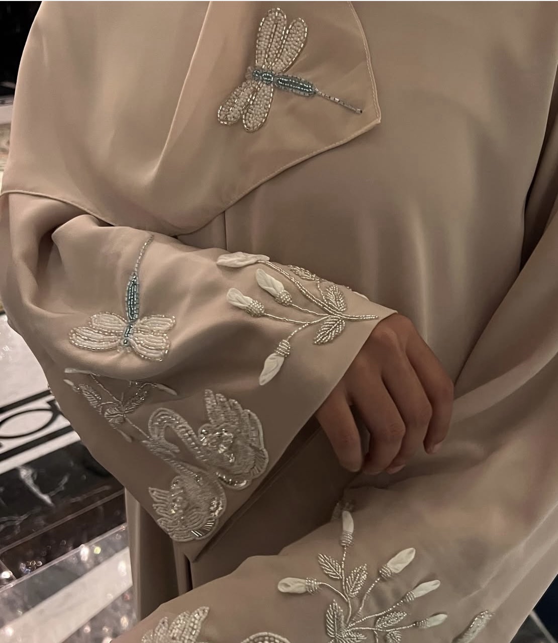 Swan Abaya